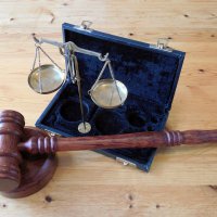 На Кипре суд  признал офшорных юристов виновными в мошенничестве 