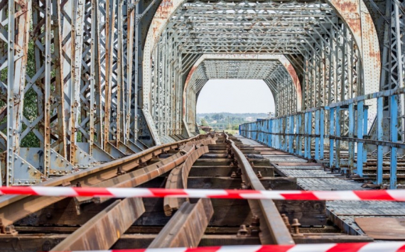 В Екатеринбурге за 1,3 млрд рублей построят мост через Исеть