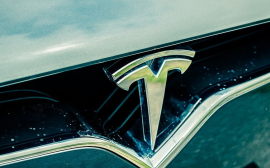 Куйвашев предложил Маску построить завод Tesla в «Титановой долине»