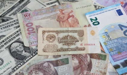 Экономист Мильчакова озвучила сценарий резкой девальвации рубля