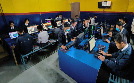 Школа в Непале экономит до 40% на покупке компьютеров благодаря российскому ПО АСТЕР