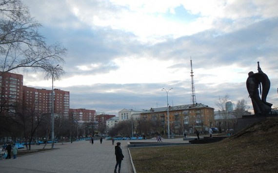 В Екатеринбурге площадь Обороны реконструируют за 30,5 млн рублей