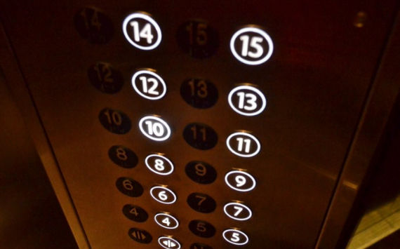 В Свердловской области на замену лифтов выделили 880 млн рублей