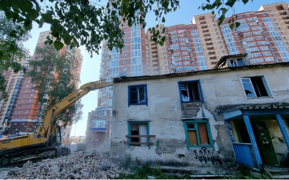 Вопрос расселения аварийного жилья в России: проблемы и пути решения