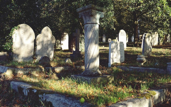 В Нижнем Тагиле на содержание 10 кладбищ выделили 61,6 млн рублей