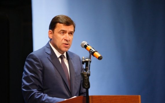 Свердловский губернатор отчитал чиновников за срыв программы благоустройства
